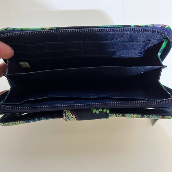 Vera Bradley Retired Rhythm and Blues Turn Lock Style Clutch Wallet Quilted - Picture 5 of 6